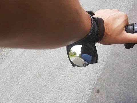 🚴♂️Bicycle wrist safety rear view mirror & 🚴♂️Ensuring cycling safety