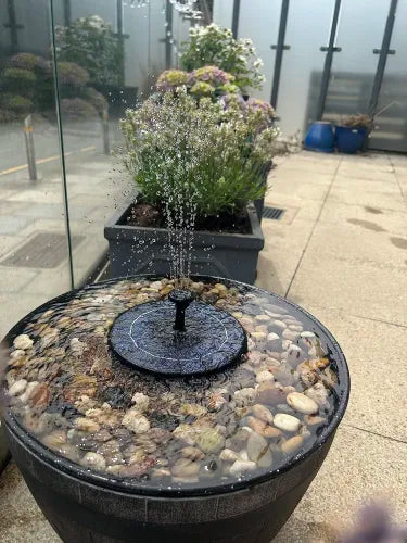 Compact Solar Bird Fountain Pump – Keep Your Garden Alive! 🐦️