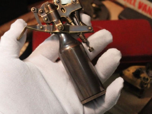 Vintage Kerosene Lighter – Semi-Automatic Mechanical Manual-Press Ignition